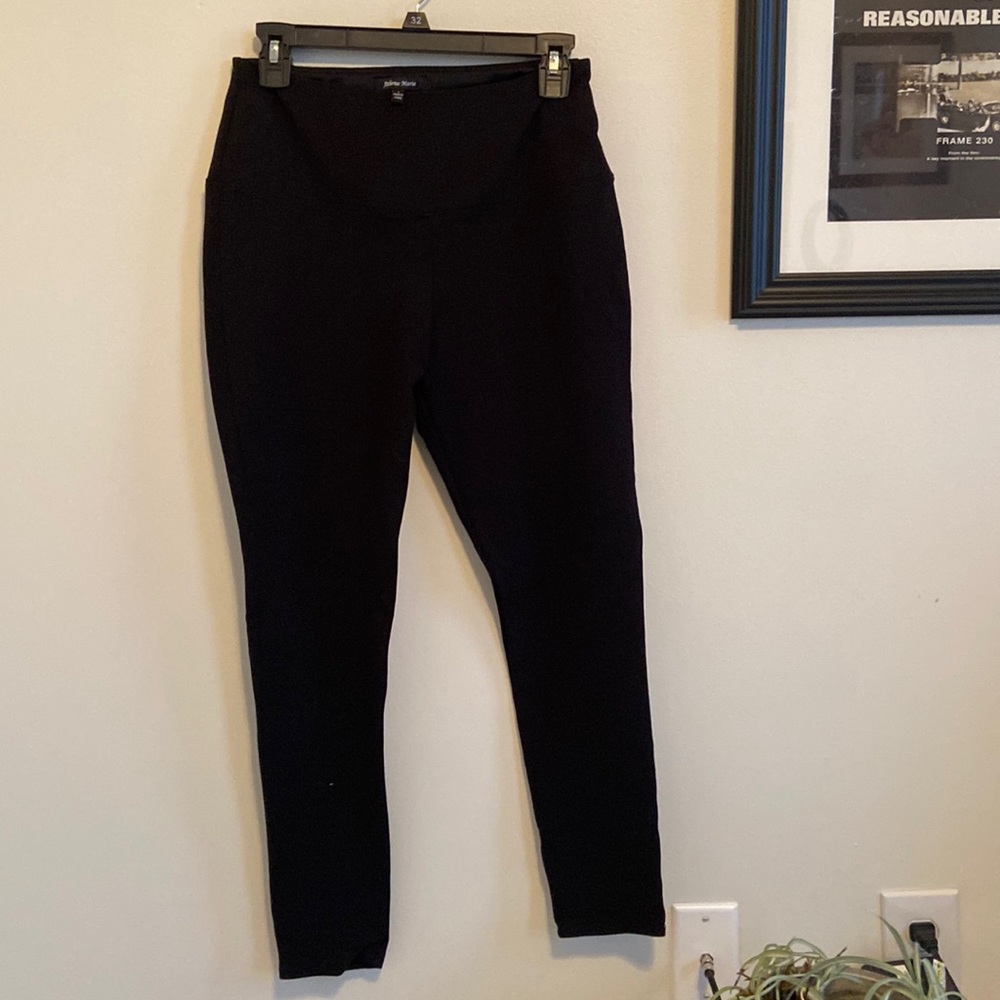 Black, tummy controlled leggings